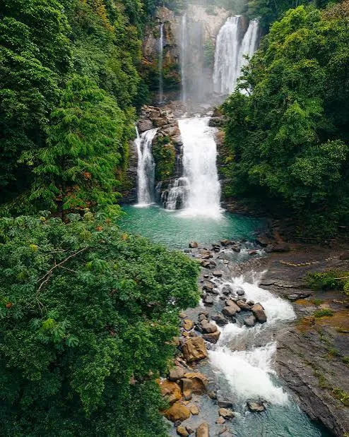 Nauyaca Waterfalls